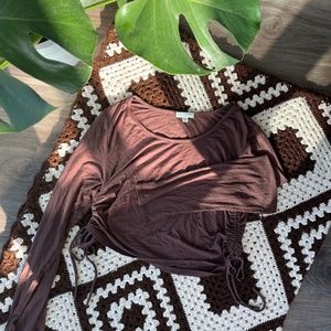 Brown cropped long sleeve top
